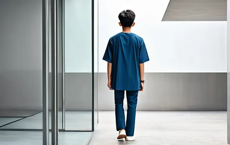 고정관념 없는 표현의 심리적 기초 - **Breaking Free from the Unseen Box:** A young person, possibly of Malaysian ethnicity, stands confi...
